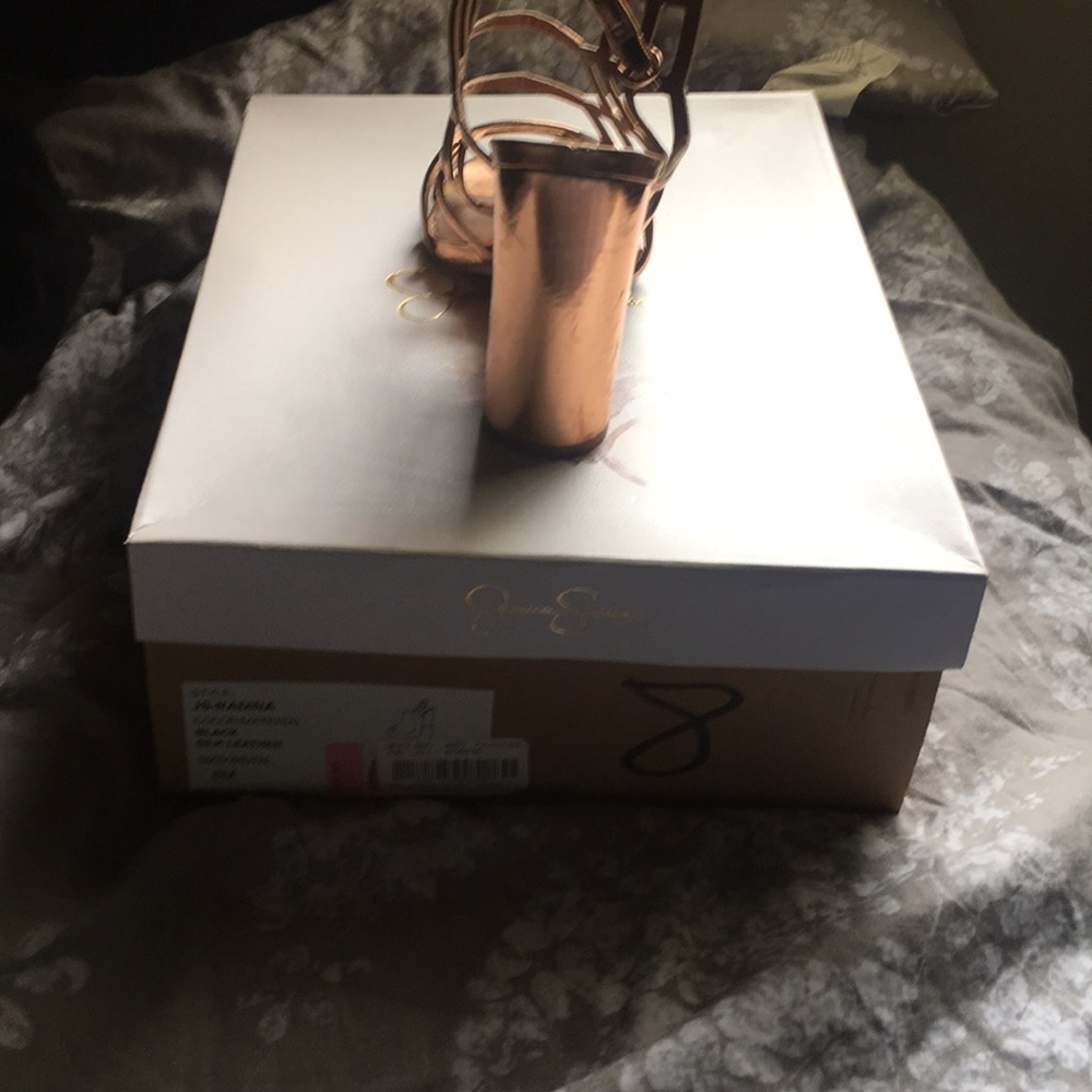 Heels - Picture 2 of 3